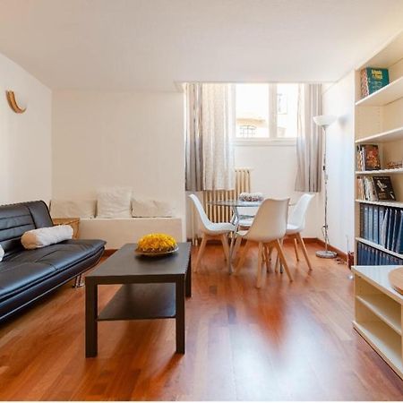 Yourvacanza Navigli Loft Milão Exterior foto