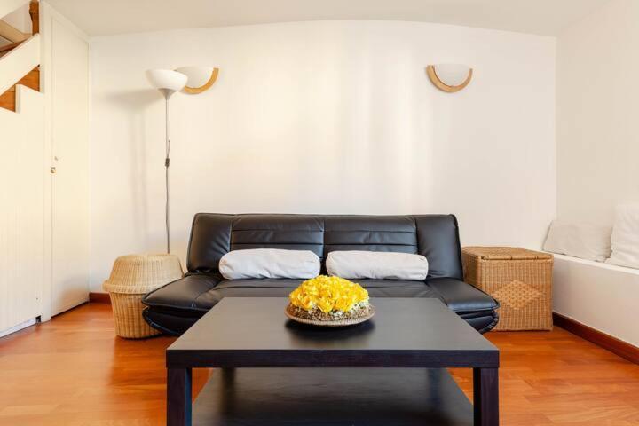 Yourvacanza Navigli Loft Milão Exterior foto