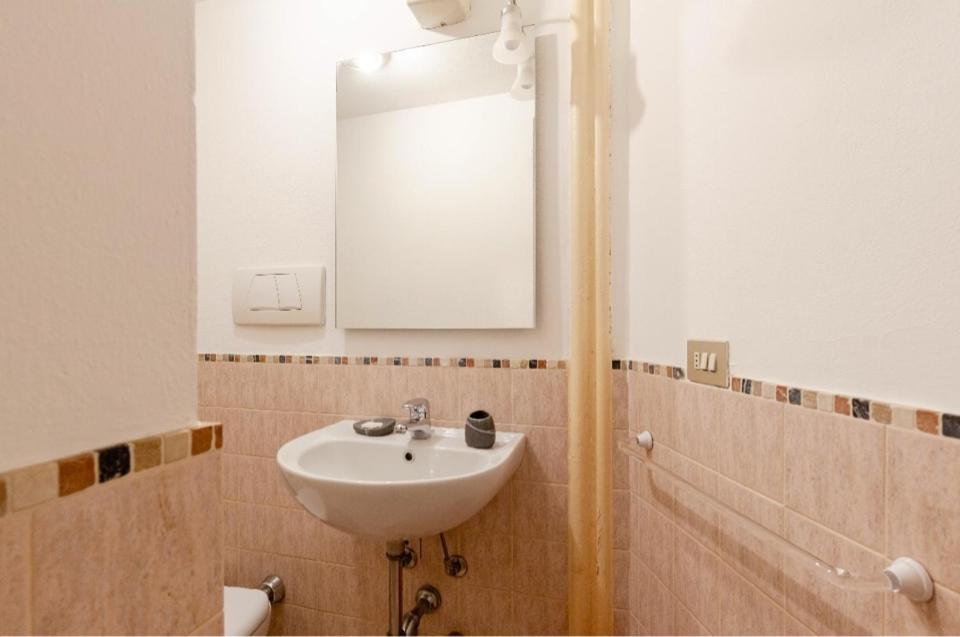 Yourvacanza Navigli Loft Milão Exterior foto